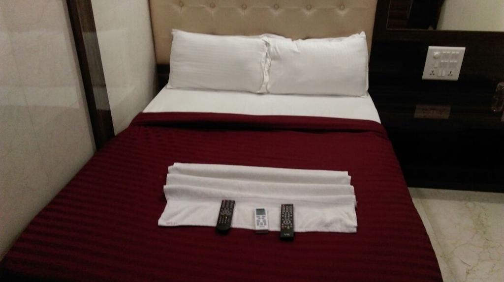 Hotel Palace Residency Bombay Esterno foto